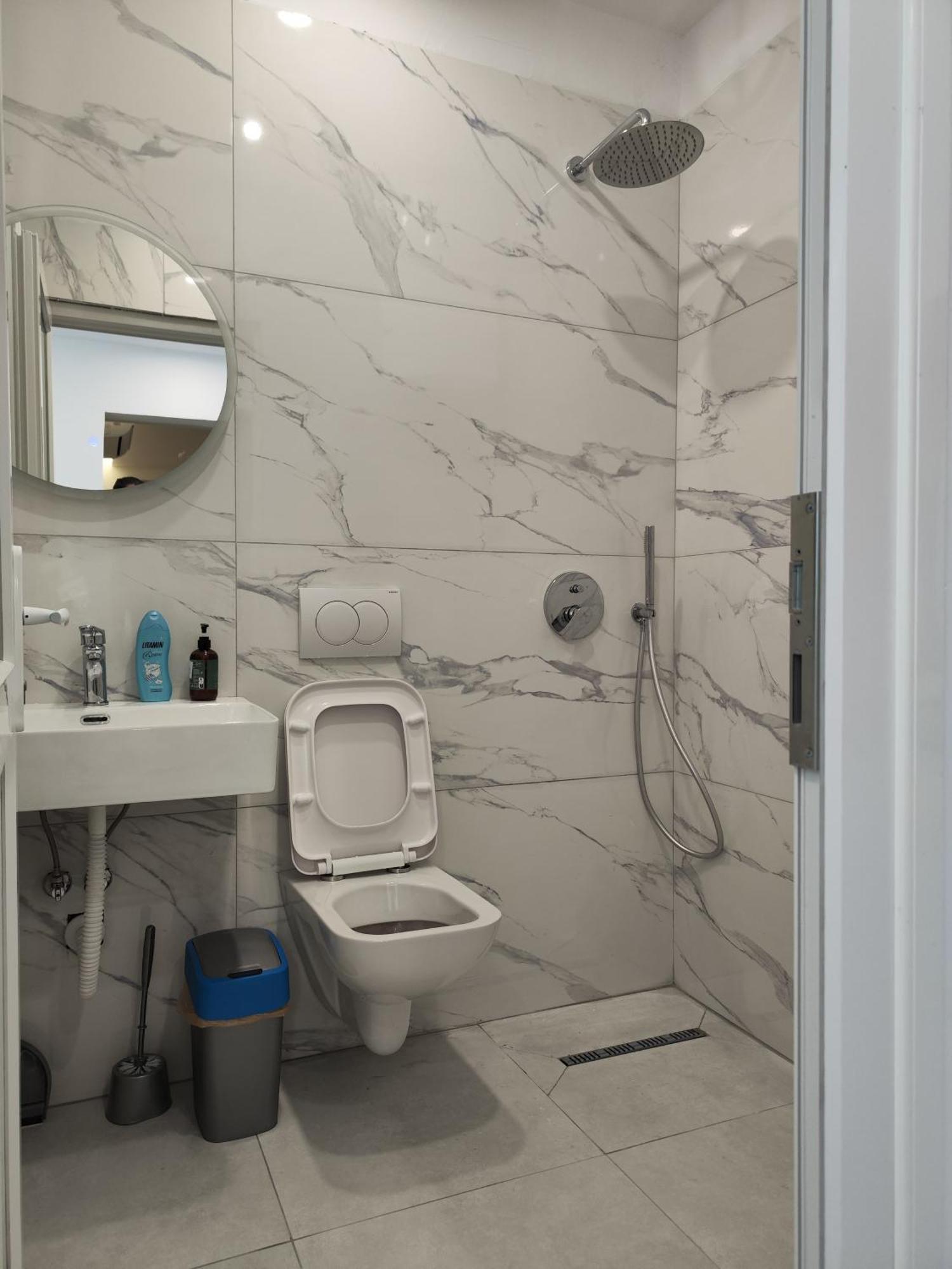 Mia Lake Apartament Tirana Kültér fotó
